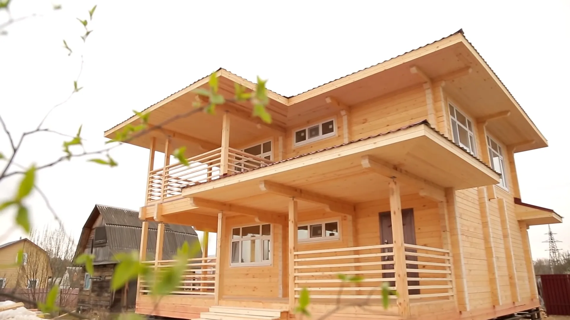 дом из бруса по проекту Шале